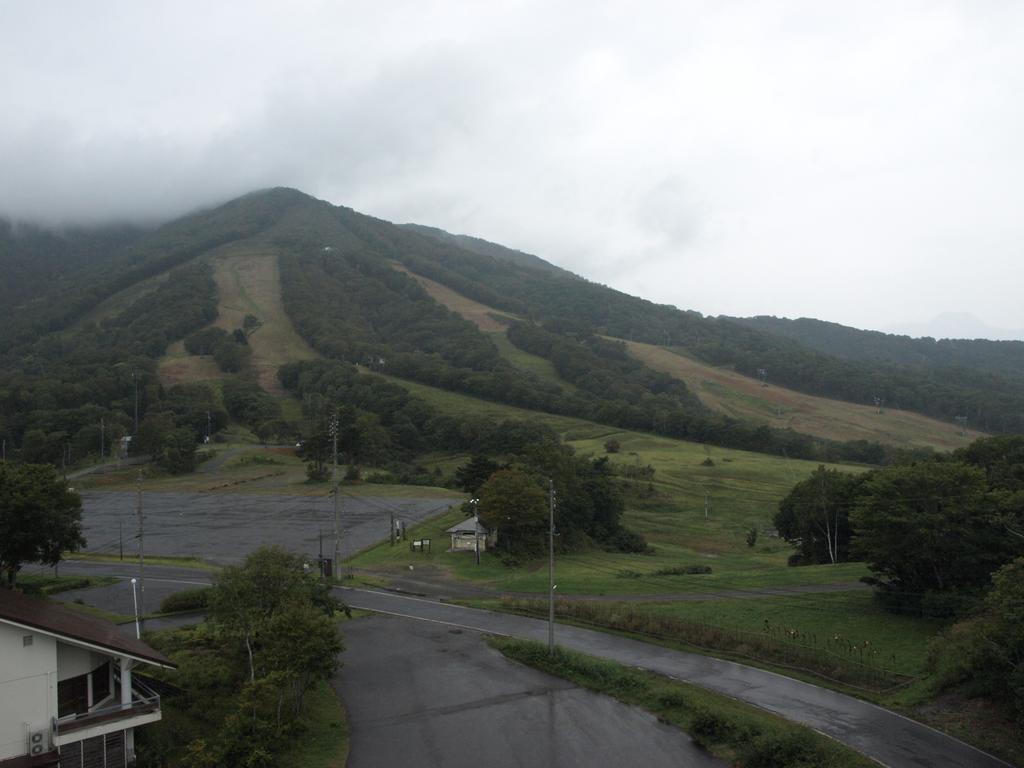Hotel Silk Inn Madarao Iiyama Bagian luar foto